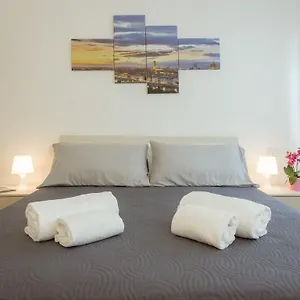https://canacci-stylish-2-bedroom.it-tuscanyhotel.com
