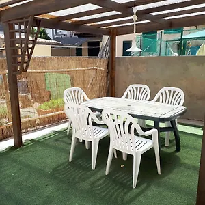 https://casa-ada-marina-di-cecina.it-tuscanyhotel.com